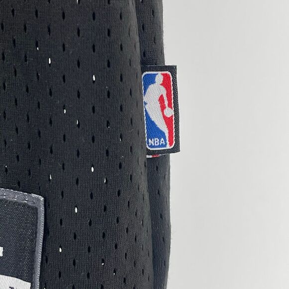 Nike Michael Jordan 23 Chicago Bulls NBA Jersey Black/Red Men’s XL+2 Length - Picture 8 of 17